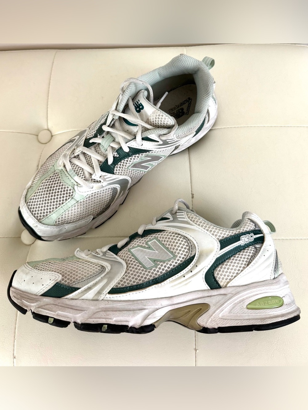 New Balance 530 Men’s White and Green Athletic Sneakers